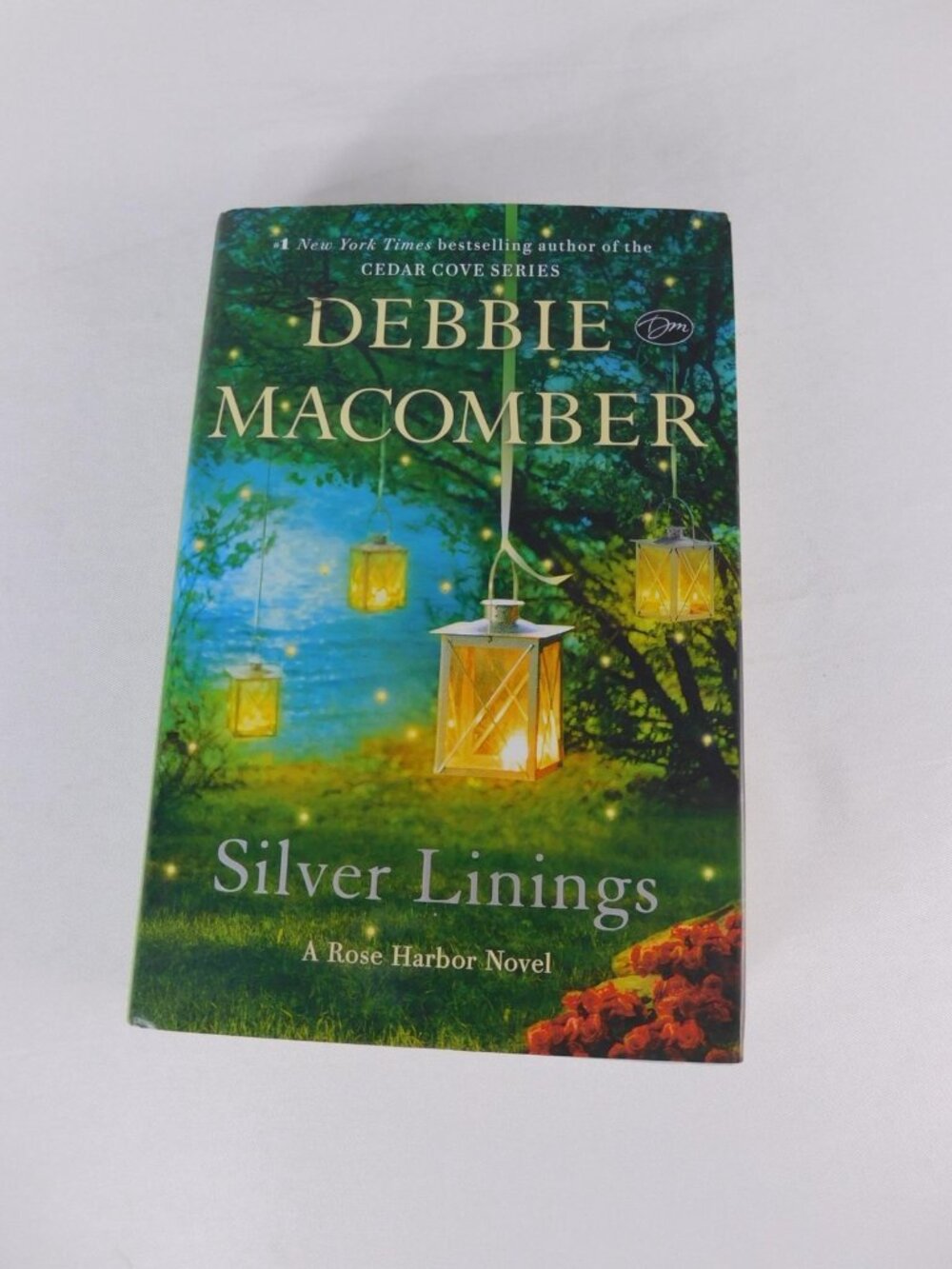Silver Linings Debbie Macomber Ballantine Books HC DJ Green 2015 Fiction Romance - Picture 6 of 6